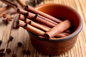 Premium Dar Chinni (Cinnamon Sticks) – Pure & Aromatic